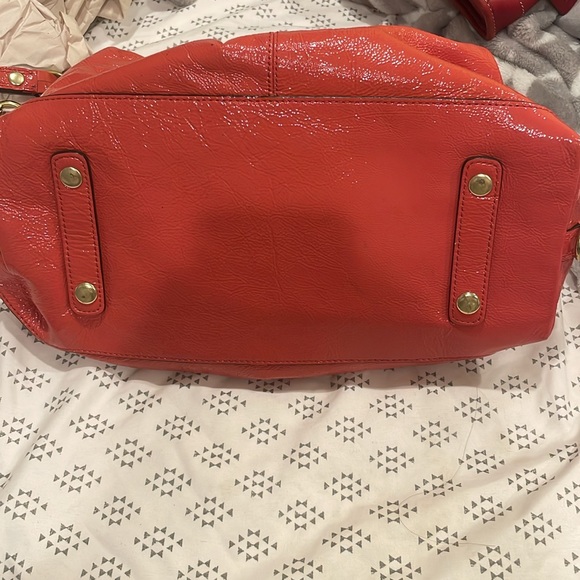 Red coach purse - Picture 8 of 9